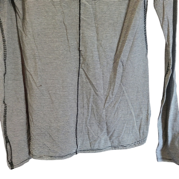 Lululemon Yogini 5 Year Long Sleeve Scoop Neck Pullover T Shirt Stripe - Picture 6 of 8